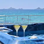Le Week End Hotel 4*