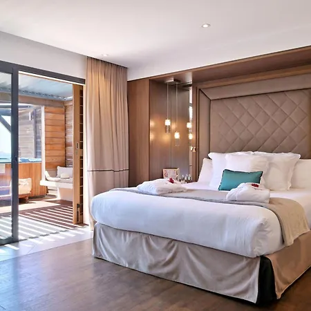 Le Week End Hotel