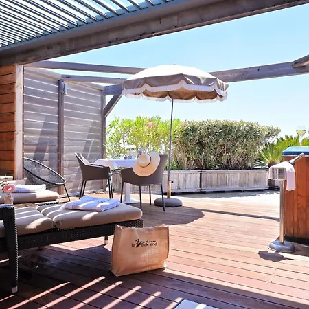 Le Week End Hotel 4*