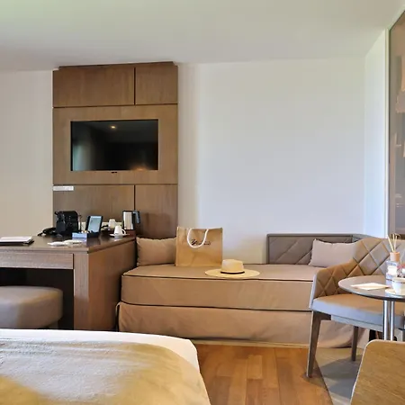 Le Week End Hotel Ajaccio (Corsica)