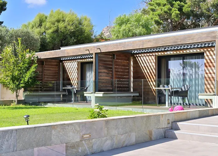 Le Week End Hotel 4*