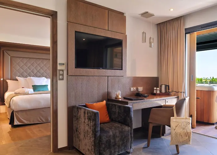 Le Week End Hotel Ajaccio (Corsica)