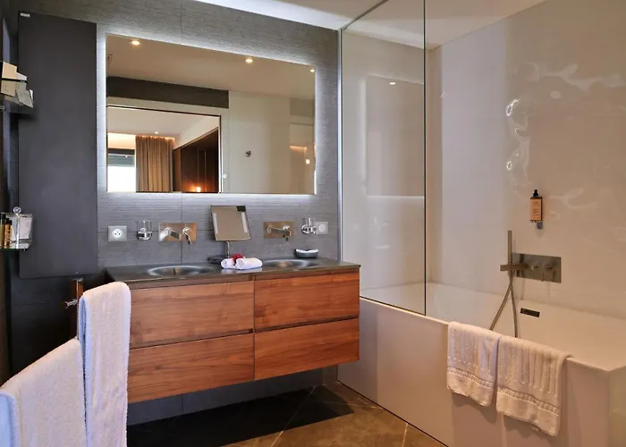 Le Week End 4* Ajaccio (Corsica)